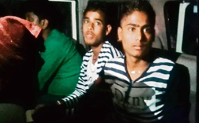 बिहार : सासाराम में शेरशाह मकबरे के पास मिले छह बम, दो मौके से हुए फरार, स्कॉर्पियो जब्त