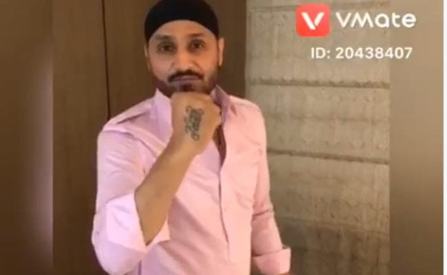 ‘टर्बोनेटर’ हरभजन सिंह ने किया ‘ VMate ज्वाइन, किया यह ट्‌वीट...