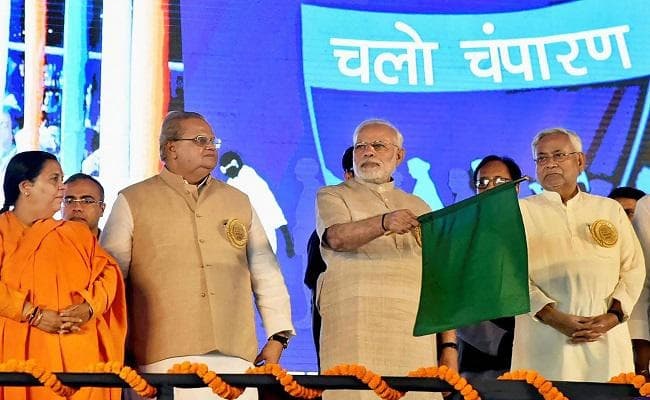 चंपारण हमसफर एक्सप्रेस से 33 लोकसभा क्षेत्रों को फायदा