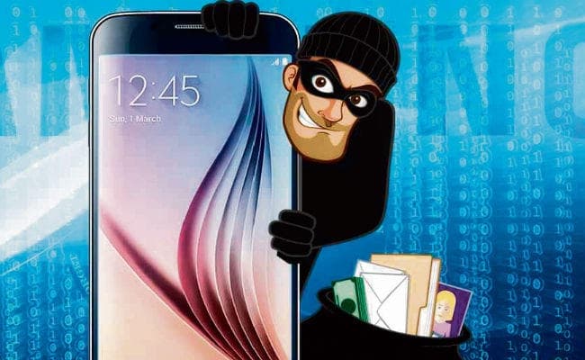 जानें हैकर्स से कैसे बचाएं अपना स्मार्टफोन