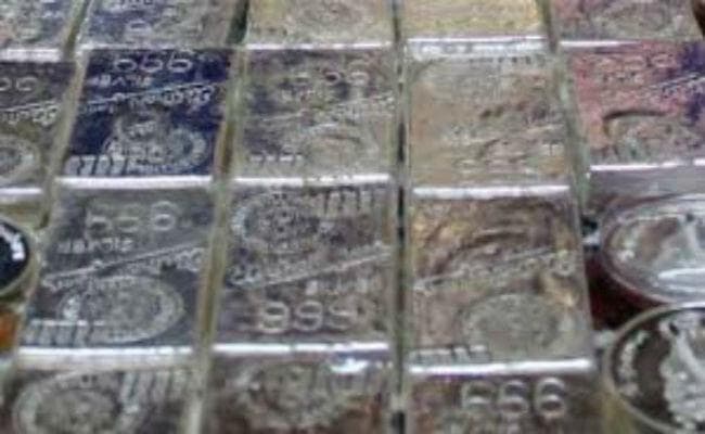 नोएडा चांदी लूट कांड : 4 गिरफ्तार, 3 करोड़ के आभूषण बरामद