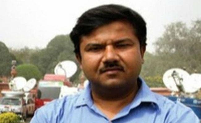 पिछले वर्ष बनाये गये थे ''आप'' के कोषाध्यक्ष, जानें कौन हैं केजरीवाल के विश्‍वासपात्र दीपक वाजपेयी