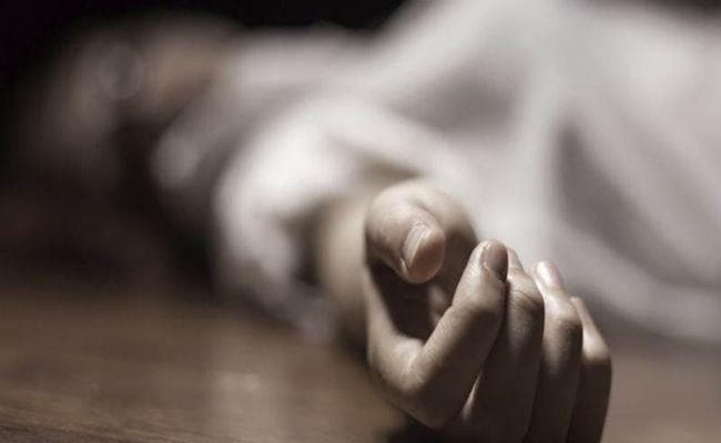 पुलिस छापेमारी के दौरान बिल्डिंग से गिर कर दो सेक्स वर्कर्स की मौत, जानें