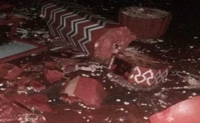 उत्तरप्रदेश में आंधी-तूफान से 18 लोगों की मौत, ताजमहल परिसर को नुकसान