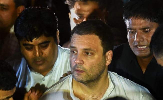 गैंगरेप पर राहुल गांधी ने प्रधानमंत्री मोदी से पूछे दो सवाल, लिखा - आपकी चुप्पी अस्वीकार्य