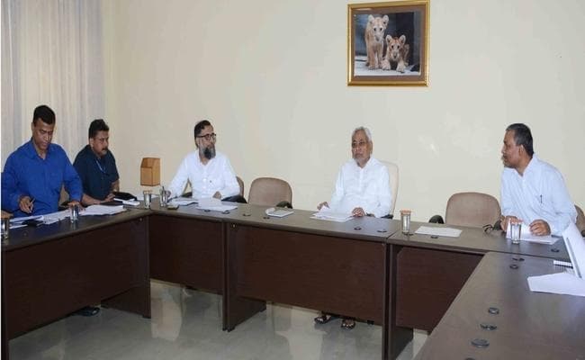 राहत कोष की बैठक में शामिल हुए नीतीश, जेलों में उपलब्ध करायी जाने वाली सुविधाओं का प्रजेंटेशन भी देखा