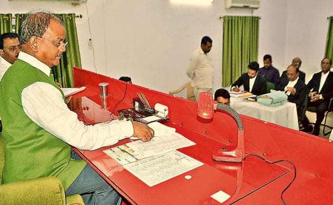 झारखंड : उत्तराखंड के सीएम, सांसद पोद्दार और रवींद्र राय सहित छह को इस मामले में देनी है गवाही