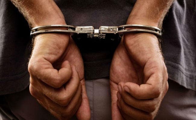 49.53 लाख रुपये के गबन के आरोप में शिक्षा विभाग के चार लिपिकों पर एफआईआर