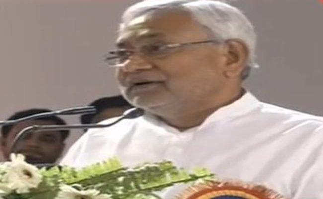 धरती पर किसी में इतनी ताकत नहीं कि आरक्षण को खत्म कर दे : नीतीश