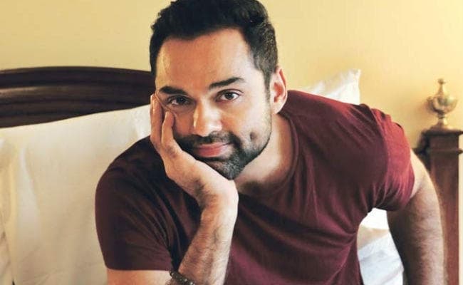 बॉलीवुड का फार्मूला फिल्मों से मोहभंग ज़रूरी है- अभय देओल