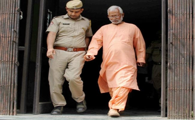 अब मक्का मस्जिद मामले में भाजपा-कांग्रेस के बीच टकराव, विहिप भी बोली