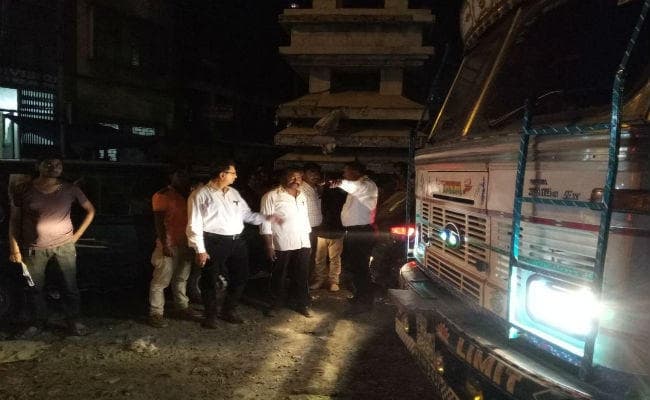 नेपाल के विराटनगर स्थित भारतीय दूतावास पर बम से हमला, सीमा पर चौकसी बढ़ी