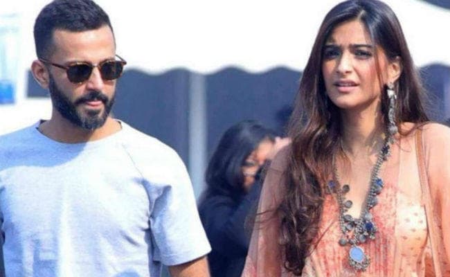 शादी के बाद आनंद संग विदेश में घर बसायेंगी सोनम कपूर, लंदन में खरीदा नया घर