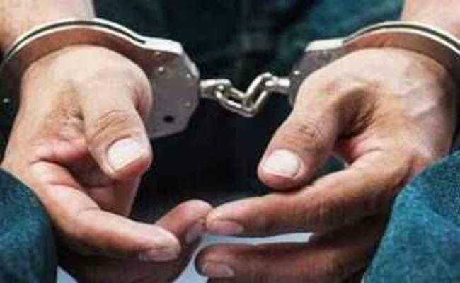 झारखंड पुलिस की छापेमारी में दो किलो सोना बरामद