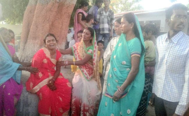 औरंगाबाद : डीजे बजाने को लेकर बरातियोंं से मारपीट, घर में घुस कर दुल्हन की चाची को पीट - पीट कर मार डाला