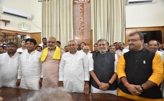 बिहार विधान परिषद चुनाव : नीतीश-सुशील मोदी और राबड़ी देवी सहित 11 निर्विरोध निर्वाचित