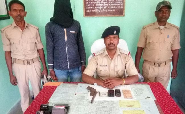 Hazaribagh : लेवी वसूलने आया था JJMP उग्रवादी विकास, पुलिस के हत्थे चढ़ा