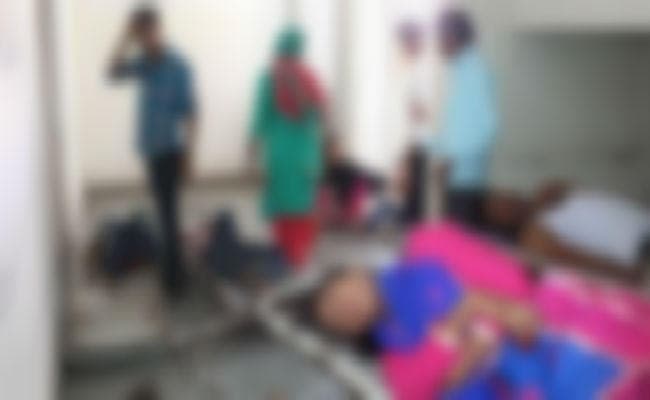 बिहार : विषाक्त भोजन खाने से 100 से अधिक बीमार