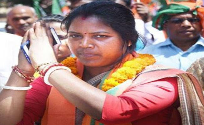 हजारीबाग नगर निकाय  : भाजपा प्रत्याशी रोशनी तिर्की ने दर्ज की जीत