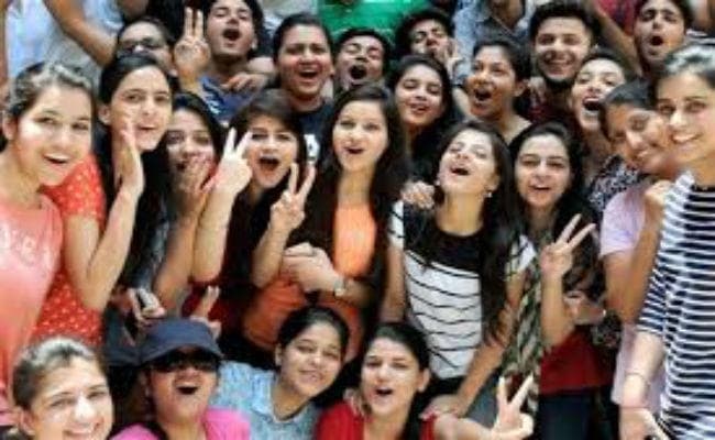 CBSE ने बच्चों को बैठे रहने की आदत से बचाने के लिए जारी किए खेल संबंधी दिशा-निर्देश
