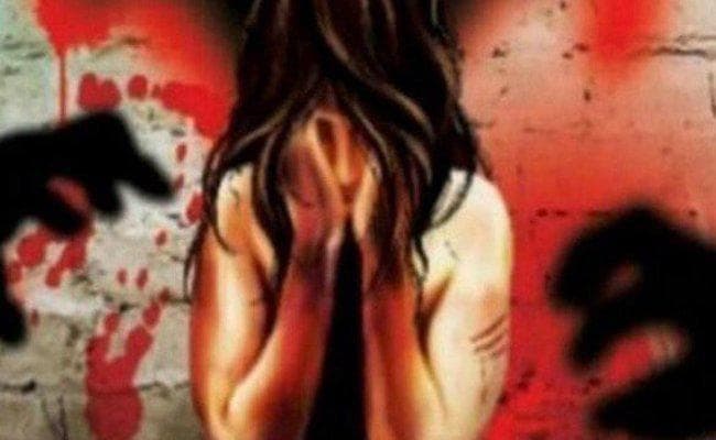 हम एक खतरनाक मोड़ पर हैं