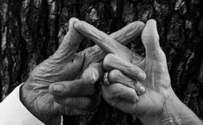 70 साल की प्रेमिका को छोड़ बुजुर्ग प्रेमी फरार