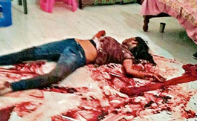 झारखंड : कमरा के भीतर युवती की हत्या मकान मालिक नहीं पहचानता, पुलिस कर रही है मामले की जांच