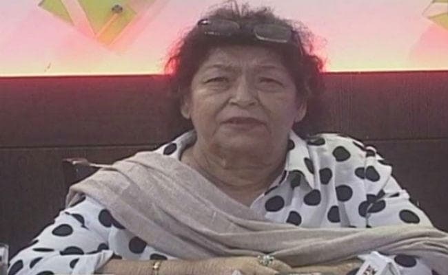 कास्टिंग काउच को लेकर सरोज खान का बेतुका बयान, हो रही जमकर आलोचना
