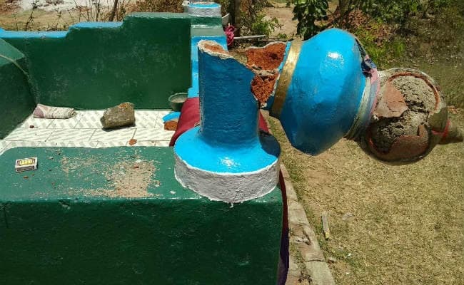 Jharkhand : धार्मिक स्थल का गुंबद तोड़े जाने के बाद दो समुदायों में तनाव, पुलिस ने मोर्चा संभाला