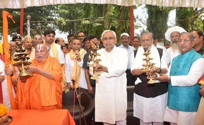 वैदिक व रामायण काल में बाल विवाह, दहेज प्रथा जैसी कुरीतियां नहीं, नारियों का सम्मान था : सुशील मोदी