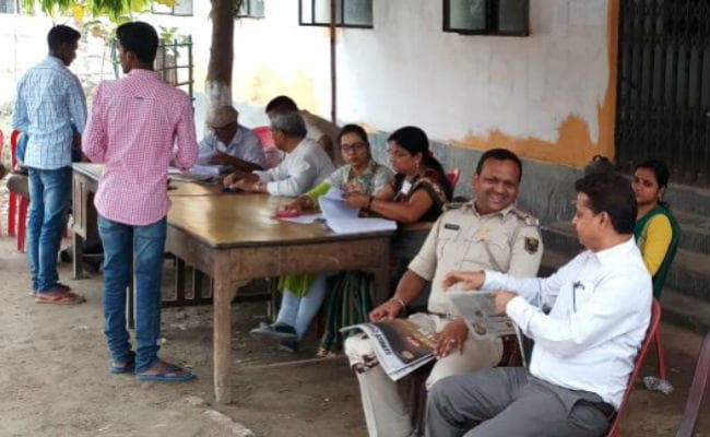 कटिहार : छात्र संघ चुनाव में मात्र सवा आठ फीसदी छात्र मतदाताओं ने किया मत का प्रयोग, आज ही होगी मतगणना