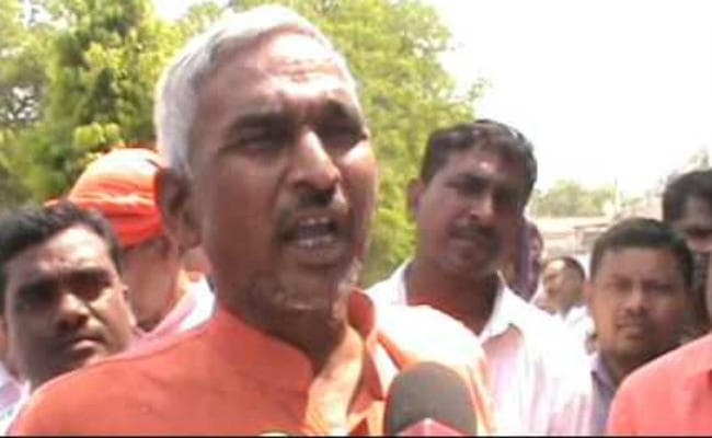 यूपी के भाजपा विधायक ने ममता बनर्जी को ‘शूर्पनखा'' तो विपक्ष को ‘ रावण '' बताया