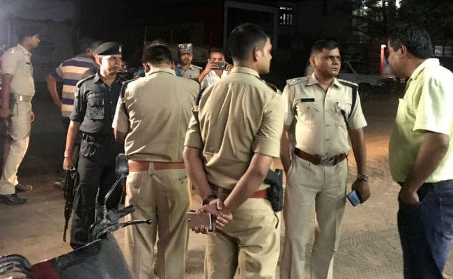 सीवान : हवाला कारोबार और मनी लांड्रिंग में पटना की आईबी टीम ने की छापेमारी