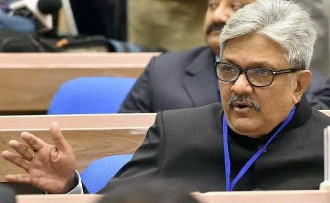 #Collegium केंद्र ने जस्टिस जोसेफ के नाम पर कोलेजियम से पुनर्विचार का आग्रह किया