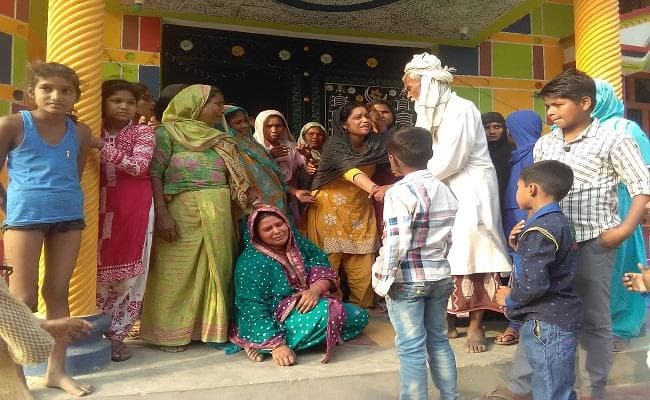 कुशीनगर हादसा : मरने वालों में 2 बच्चियां बिहार के बगहा की, सीएम नीतीश ने हादसे पर जताया गहरा शोक