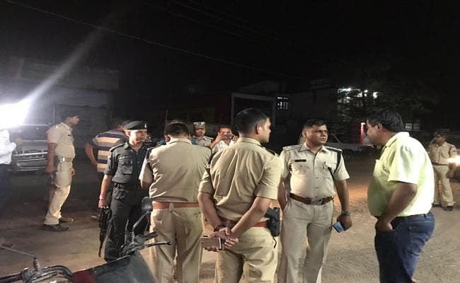 बिहार : सीवान में अवैध टेलीफोन एक्सचेंज का भंडाफोड़, पाकिस्तान समेत खाड़ी देशों में होती थी बात