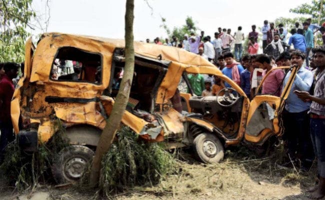 कुशीनगर हादसा : ...हम कह रहे थे ड्राइवर अंकल वैन रोक दो, लेकिन वह कर रहे थे फोन पर बात
