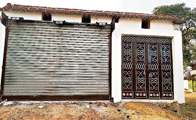 शिशु का लिंग काटने वाले डॉक्टरों के क्लिनिक सील, गिरफ्तारी के लिए बिहार में छापामारी