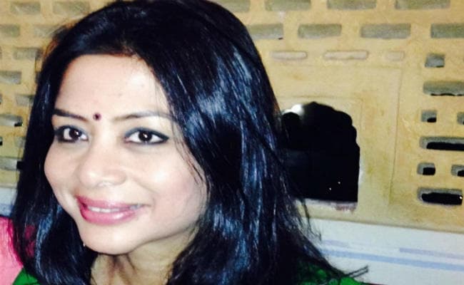 जेल में बंद इंद्राणी ने पीटर मुखर्जी से मांगा तलाक, भेजा नोटिस