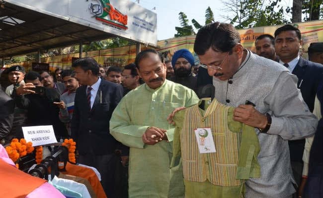 Jharkhand : आ गया खादी का प्लाजो, मिनी स्कर्ट, लेडीज कुर्ता, लहंगा और सूट