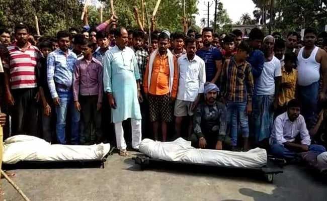 VIDEO : वैशाली में भीषण सड़क हादसा, मिनी ट्रक ने 8 को कुचला, पांच लोगों की मौत