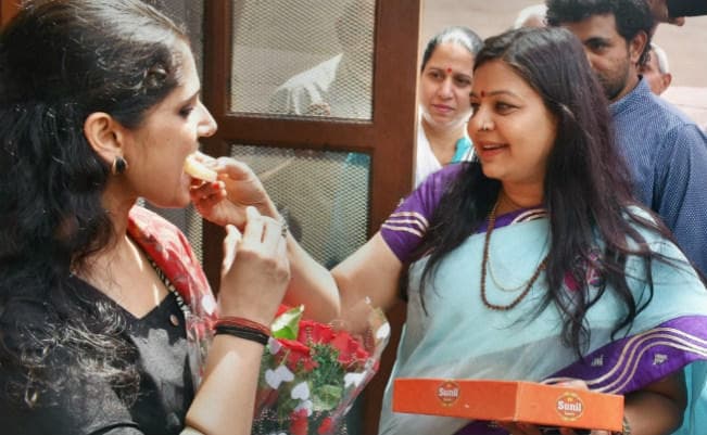 मिलिए UPSC टॉप 25 में शामिल इन आठ महिला आइएएस टॉपर्स से और पाइए उनसे प्रेरणा