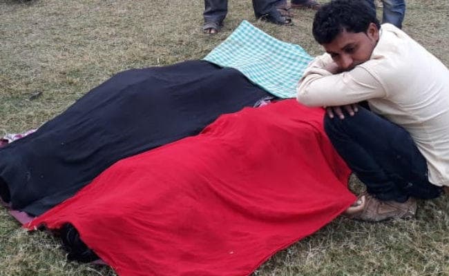 बरात जा रहे दो दोस्तों की सड़क हादसे में मौत