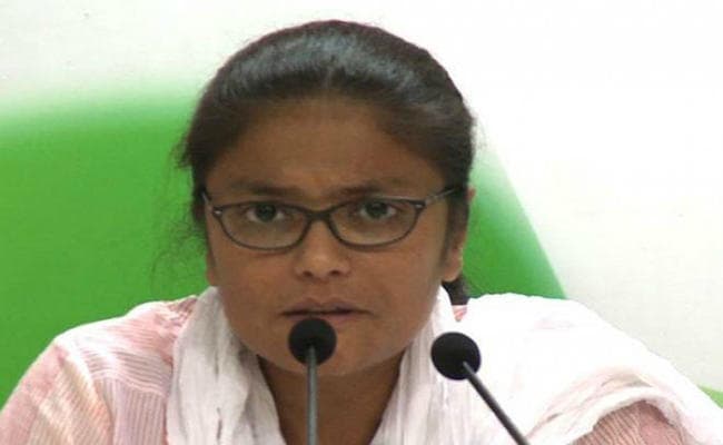 कांग्रेस का मोदी पर पलटवार - नामदार और कामदार की नहीं, बात अब ईमानदार की होगी