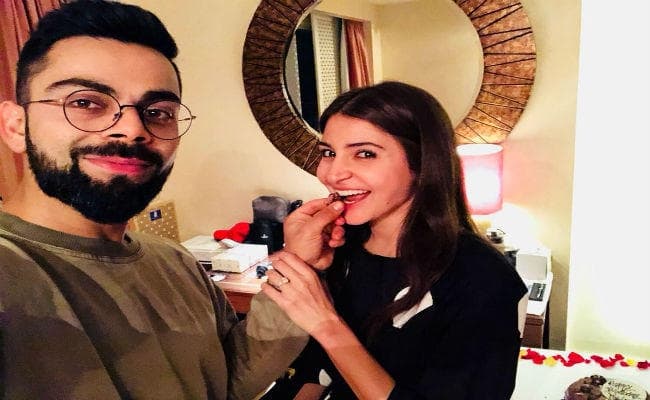 विराट कोहली ने अनुष्का के जन्मदिन को बनाया इस तरह खास, देखें तसवीरें