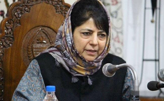 जम्‍मू कश्‍मीर : तीन युवकों के हत्यारों की तलाश में व्यापक तलाशी अभियान, महबूबा ने हत्‍या की निंदा की