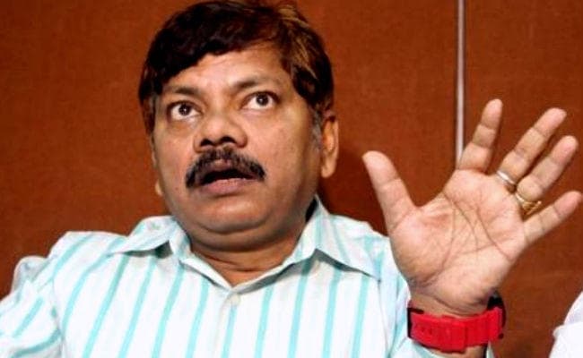 बिहार टीम में बेटे के चयन पर राज्य संघ से हट जाऊंगा : आदित्य वर्मा