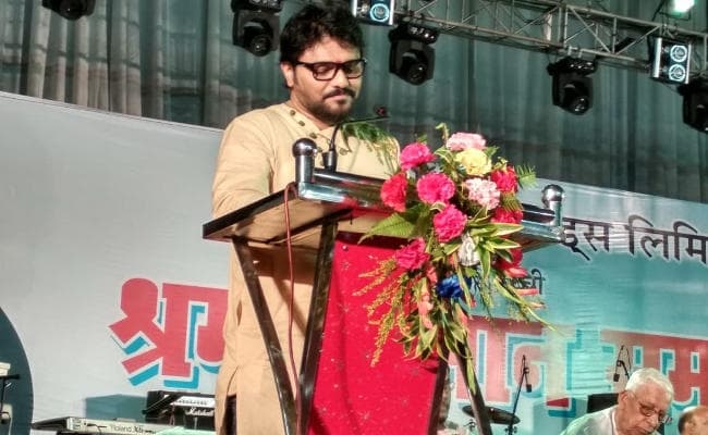 VIDEO : रांची में केंद्रीय मंत्री बाबुल सुप्रियो ने लगाये ठुमके