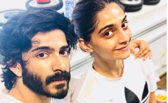 जानें, सोनम कपूर को शादी में क्‍या तोहफा देंगे भाई हर्षवर्धन कपूर ?