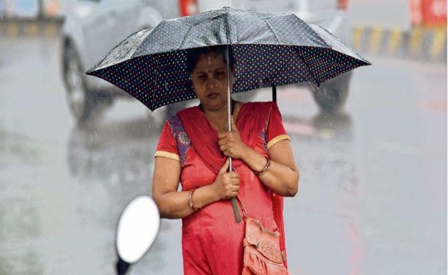 बिहार : दो दिनों की बारिश के बाद मौसम हुआ सुहाना, अभी घटा रहेगा शहर का पारा